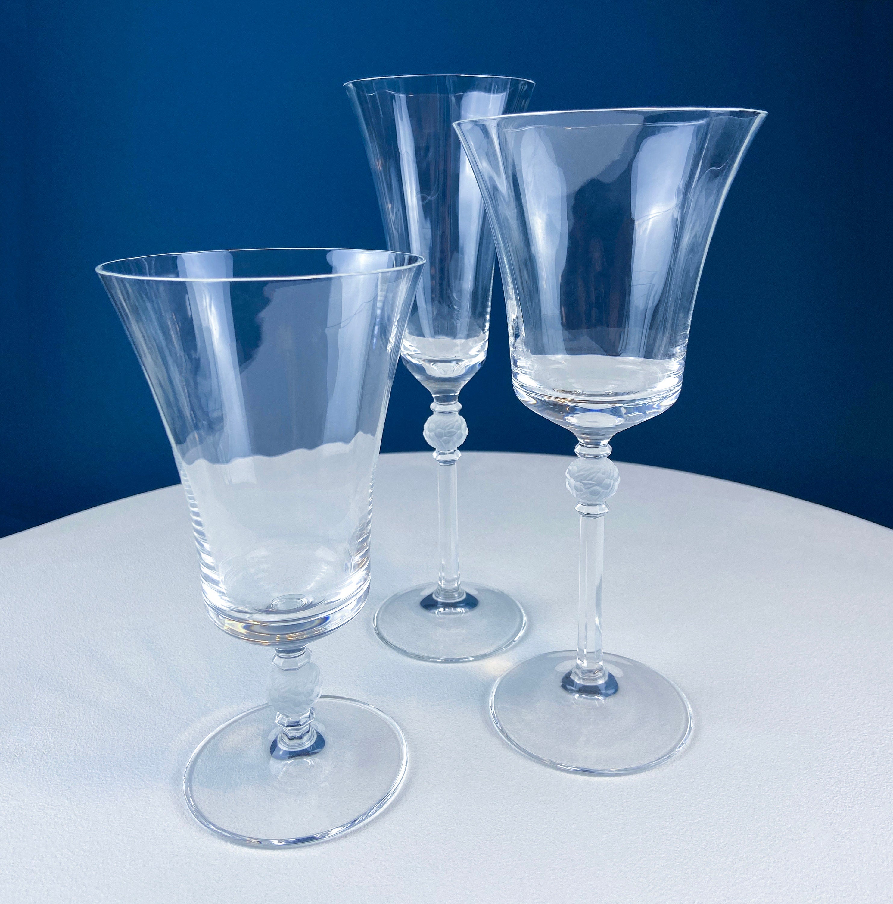 Crystal Water/Ice Tea Goblets with Ball Stem. Enchantress by Mikasa. Frosted Ball Shaped like Berries & Leaves. Set of 10. Beautiful Ping.