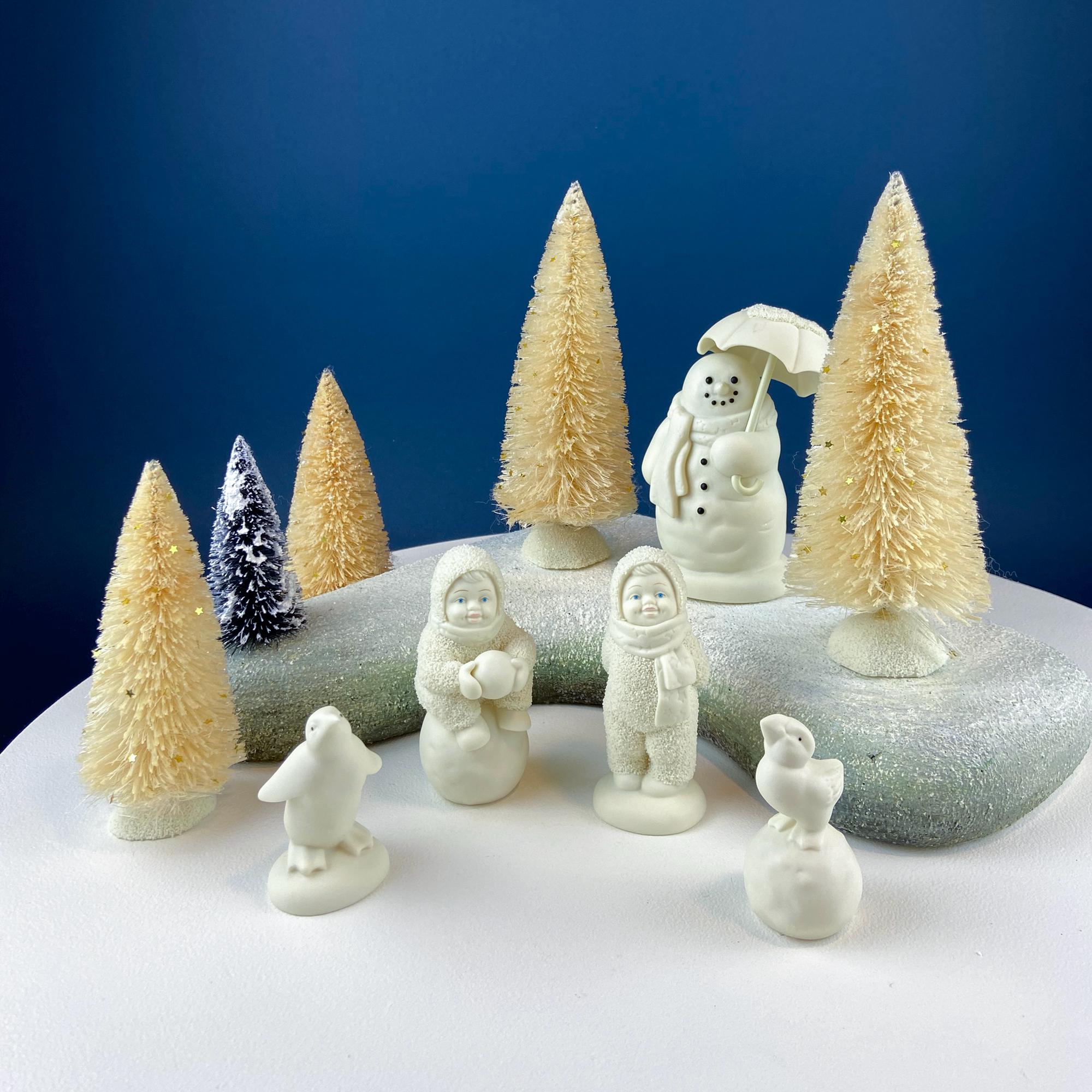 Snowbabies Playing with Snowman & Birds. "Jolly Friends Forevermore" by Dept. 56. White Porcelain Figurines Celebrating Friendship. Kids Rm.