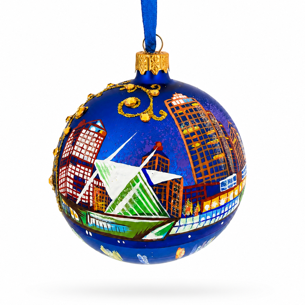 Milwaukee, Wisconsin Glass Ball Christmas Ornament 3.25 Inches
