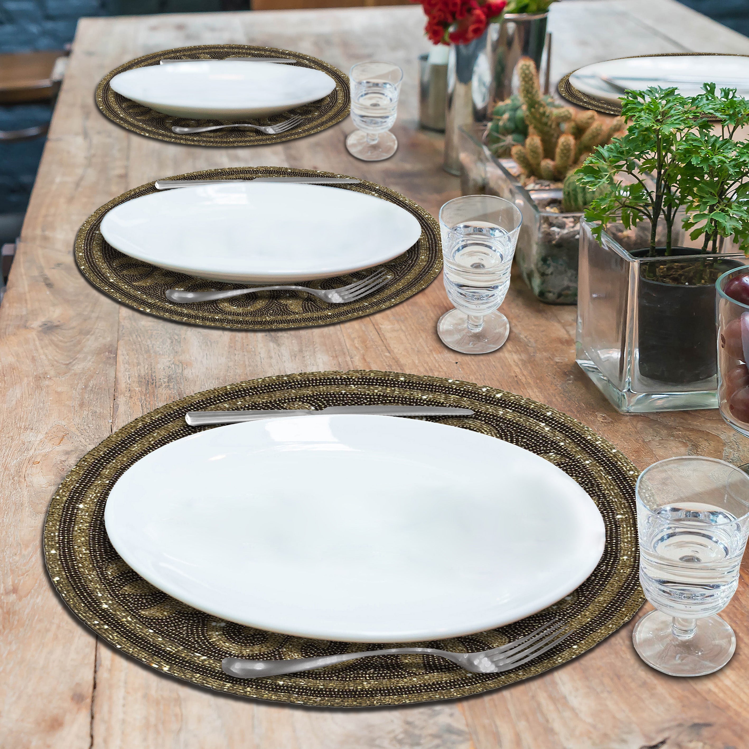 Jolin Grace – Beaded Placemats, The Jolin Collection Elegant Decorative Dining Table Décor 14 inch