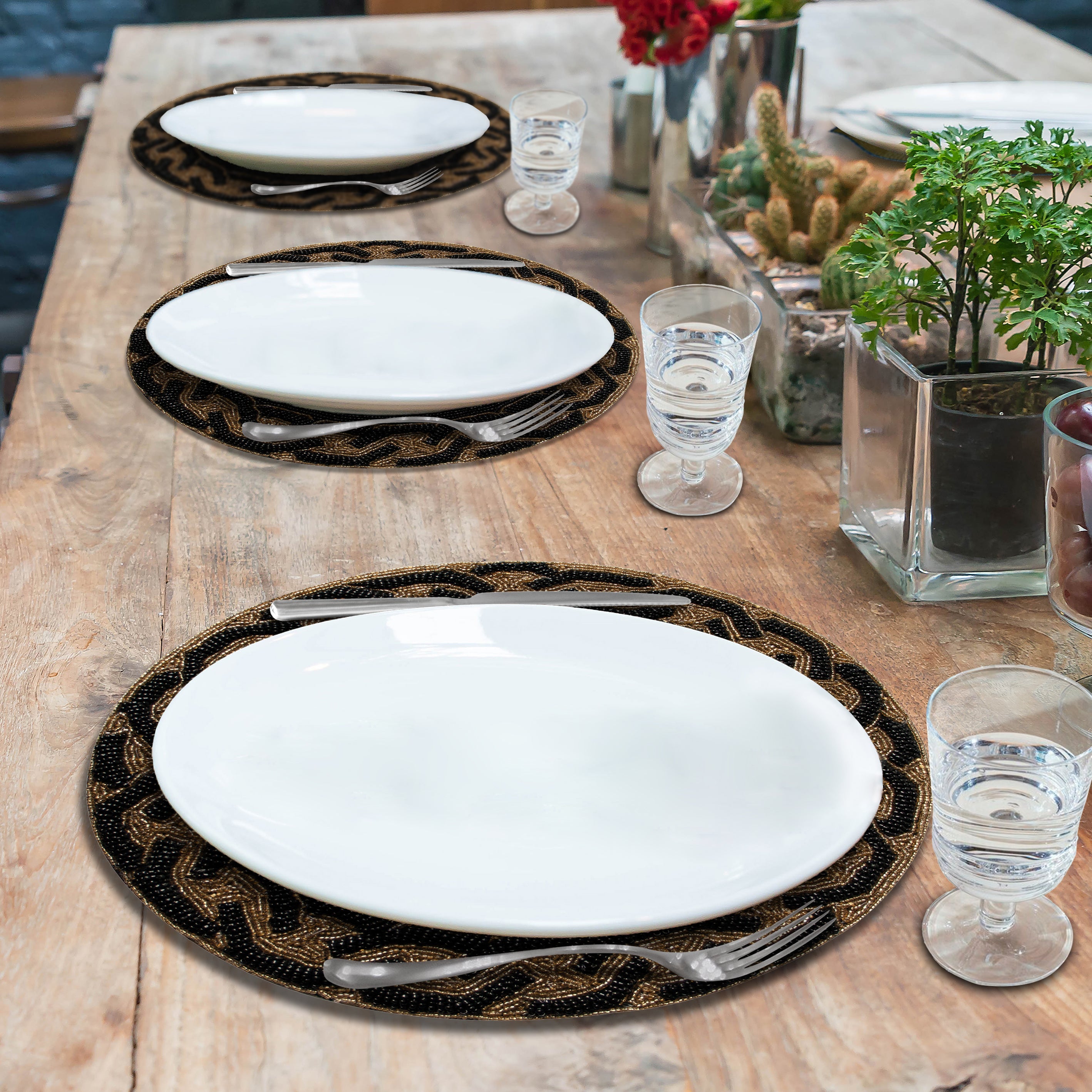Round Beaded Placemats - 14" Heat-Resistant Table Mats in Black and Gold