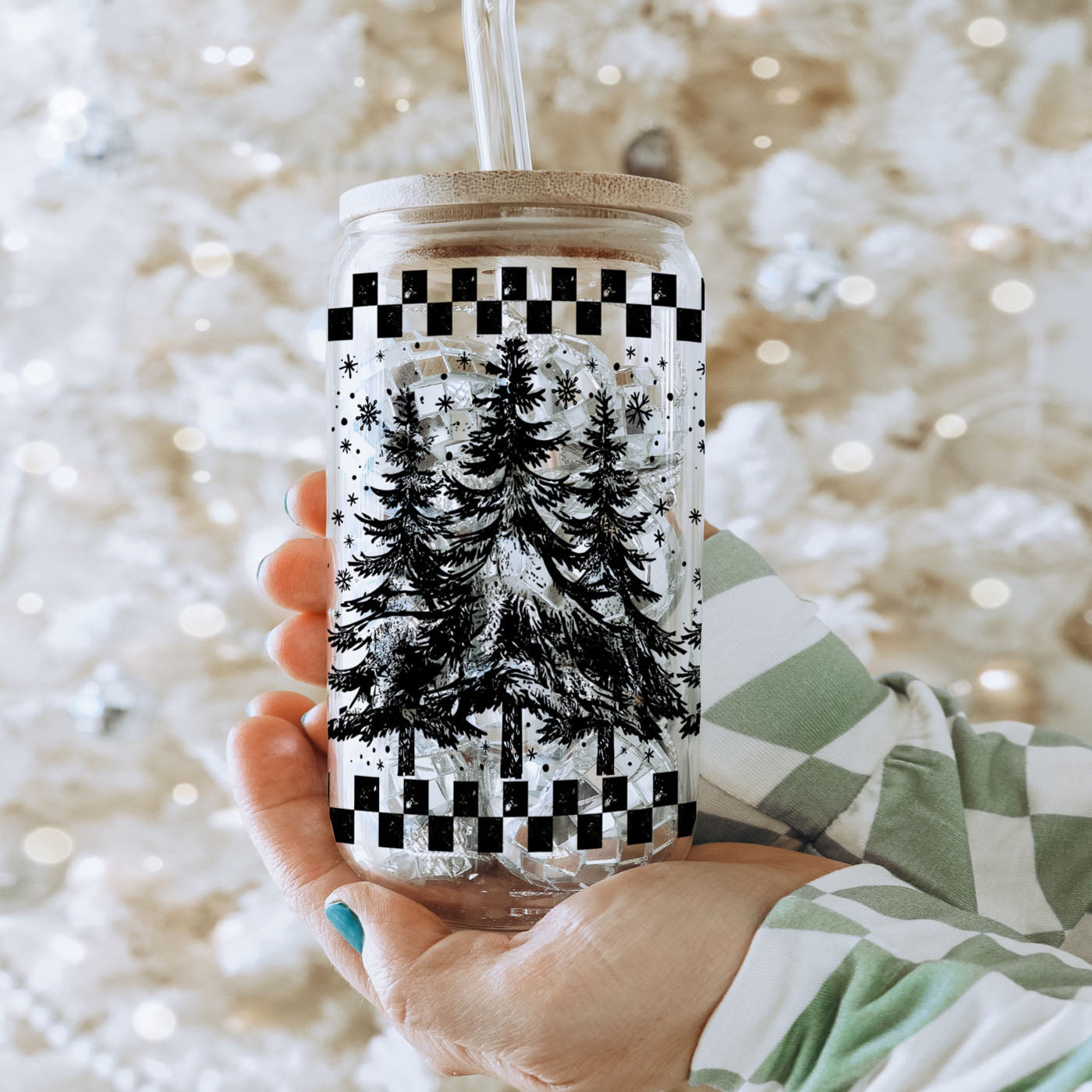 Retro Christmas Tree 17oz
