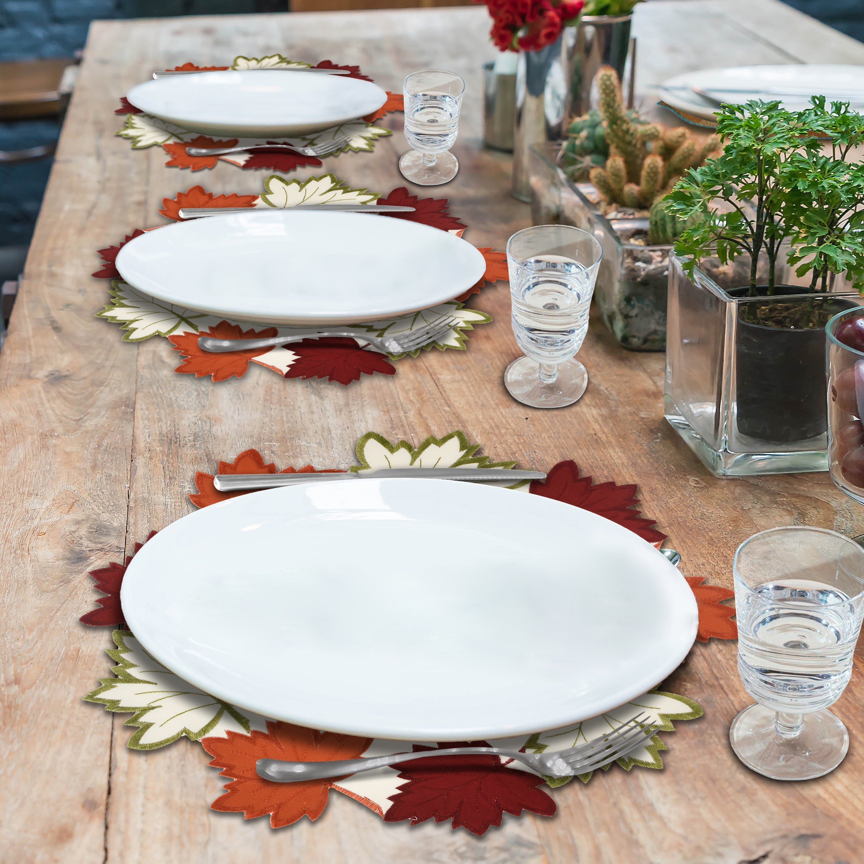 Cream White Beauty – Premium Round Doilies Elegant Dining Décor 15 inch