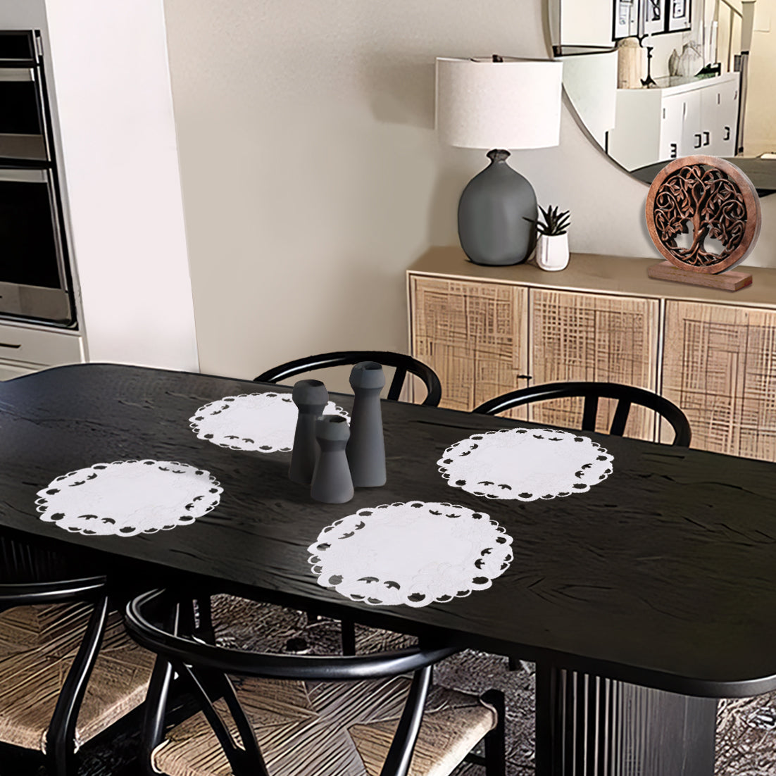 Regal Bloom – Premium Round Doilies, Elegant Decorative Table Decor for Dining and Events 15 inch