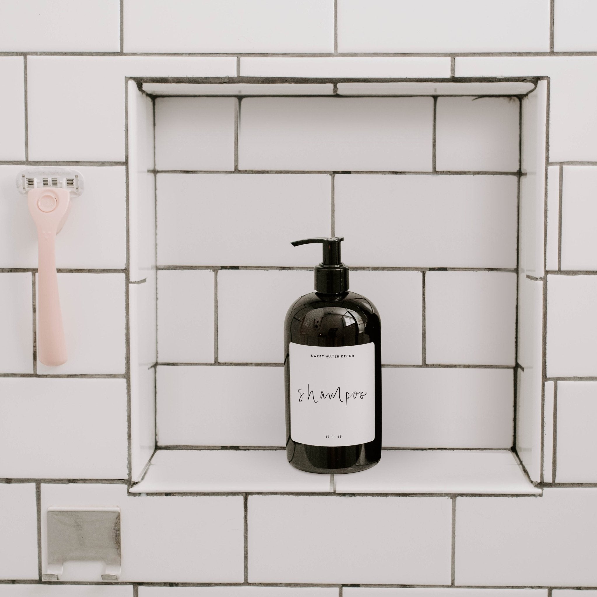 16oz Amber Plastic Shampoo Dispenser - White Label