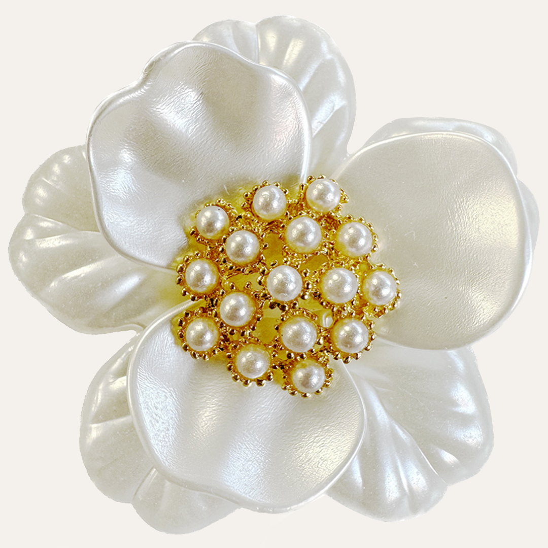 Floral Whisper – Napkin Rings in White Gold Floral Design, Artistic Decorative Dining Table Décor